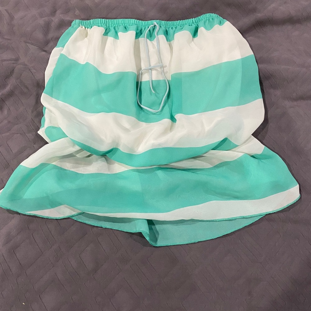 Strapless crop top